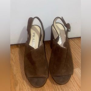 Prada brown suede peep toe sling back with block heel size 35 (5)